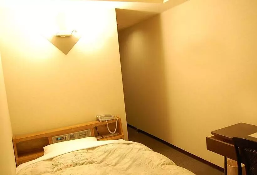 Purple Hotel Futsukaichi