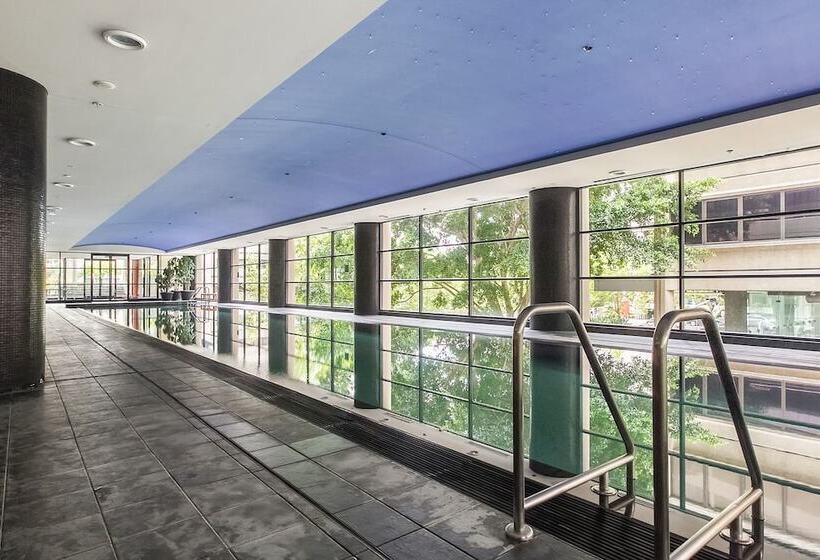 Wyndel Apartments   Sergeants