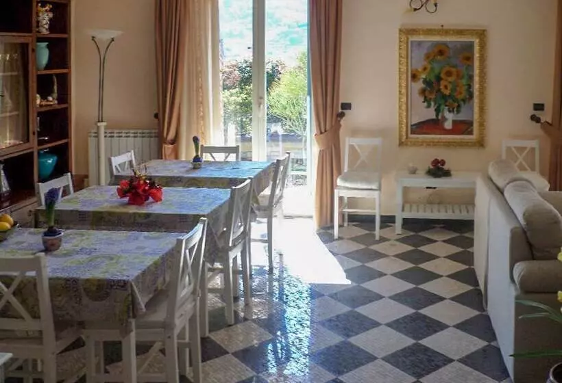 تختخواب و صبحانه Dolce Casa N41