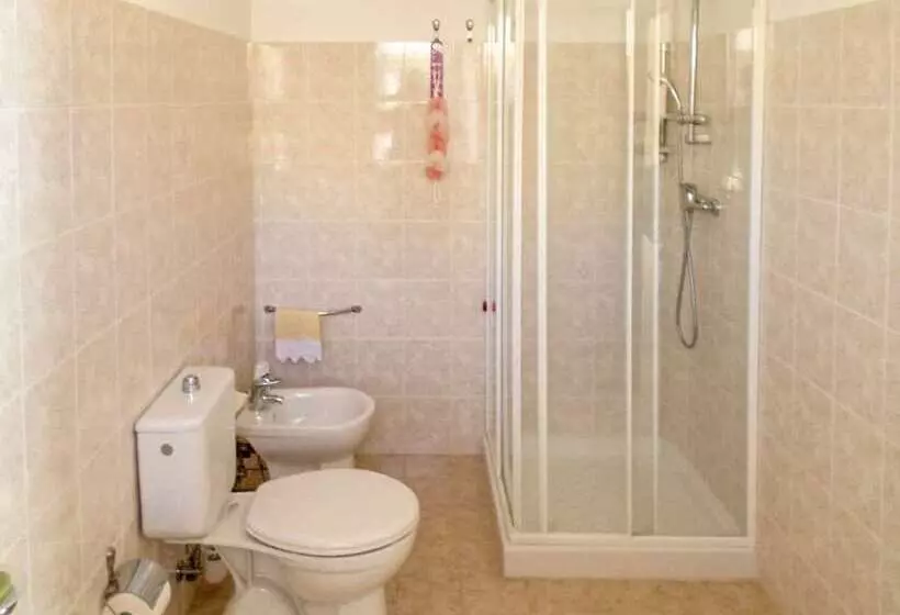 تختخواب و صبحانه Dolce Casa N41