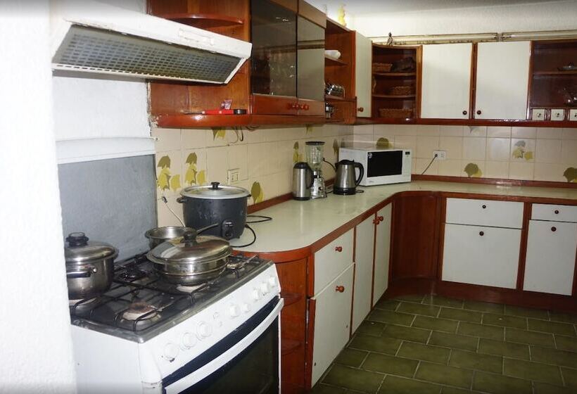 Bed & Breakfast Happy House