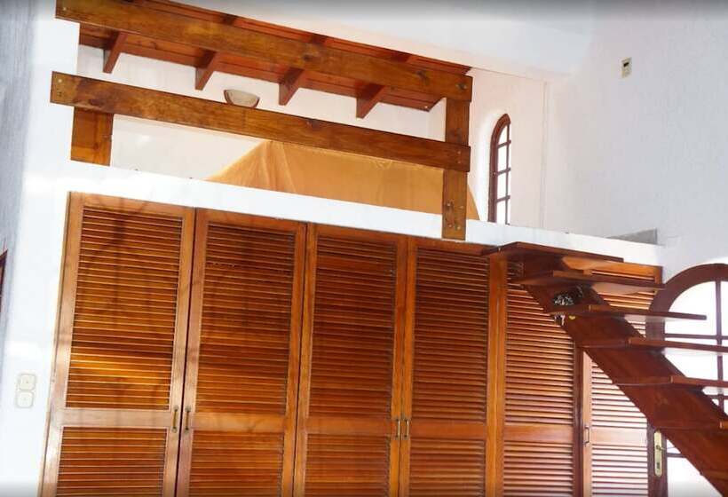 Bed & Breakfast Happy House