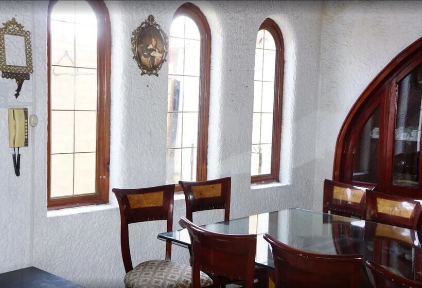 Bed & Breakfast Happy House