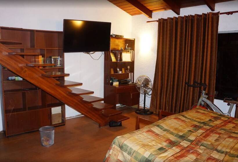 Bed & Breakfast Happy House