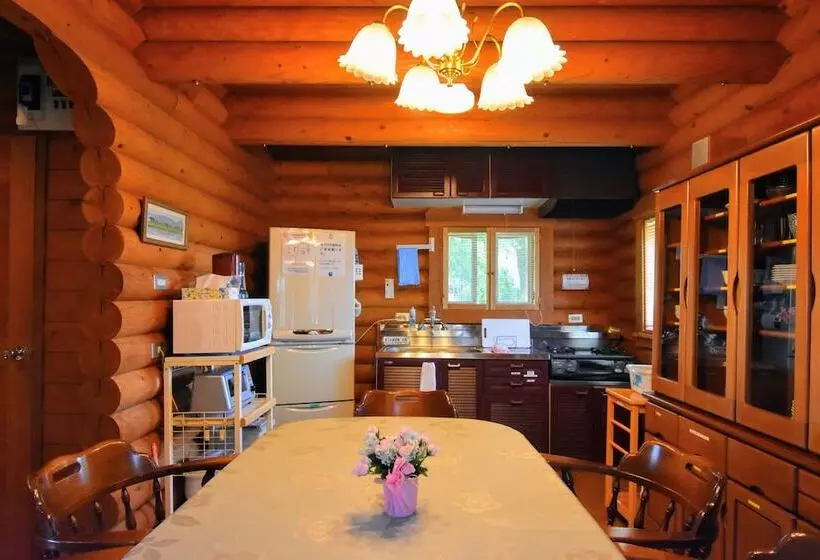 Canadian Log Cottage Takitaro