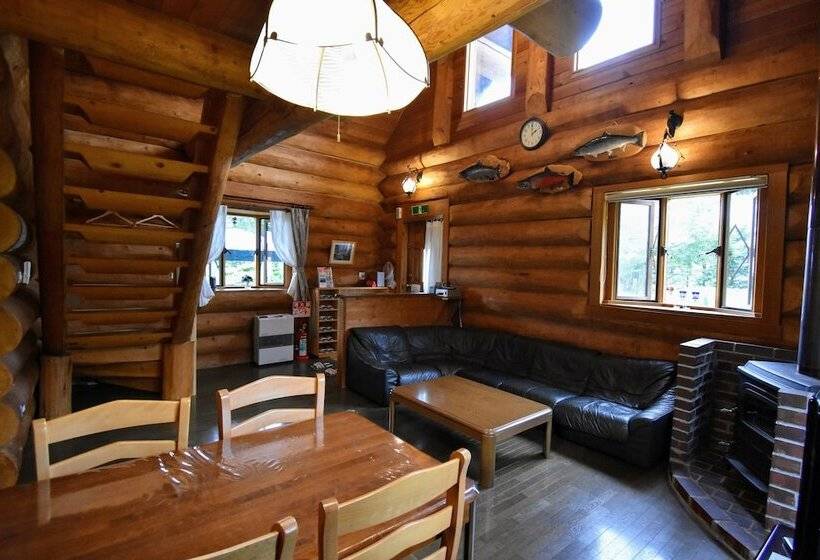 Canadian Log Cottage Takitaro