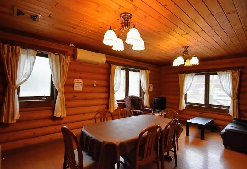 Canadian Log Cottage Takitaro