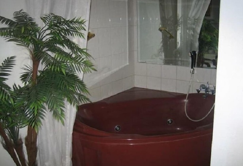 Grant Furnished Apts