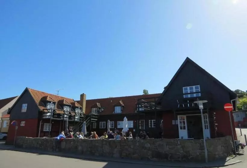 Gudhjem Vandrerhjem / Gudhjem Hostel