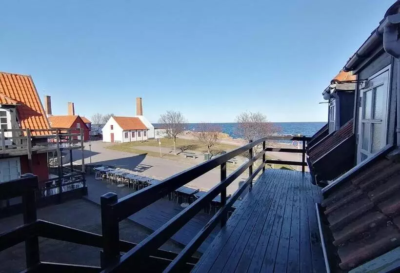 Gudhjem Vandrerhjem / Gudhjem Hostel