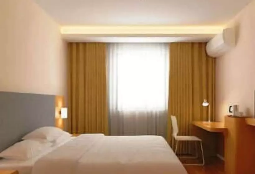 Hotelli Hanting Wuhan Hankou Xinhua Road
