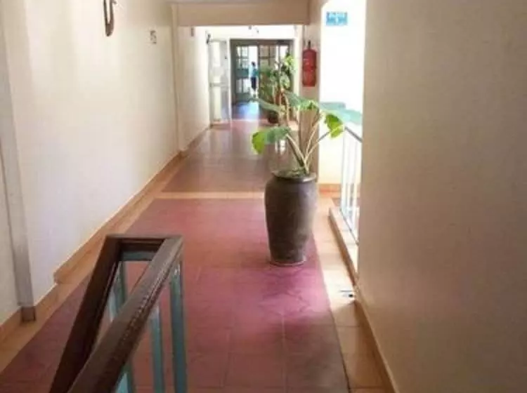 هتل Lau Guest House