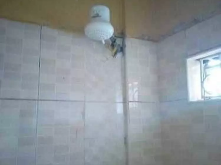 هتل Lau Guest House