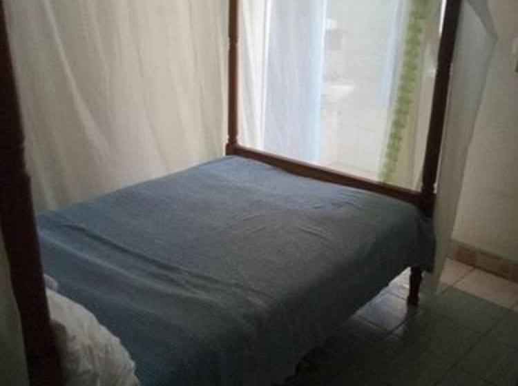 هتل Lau Guest House