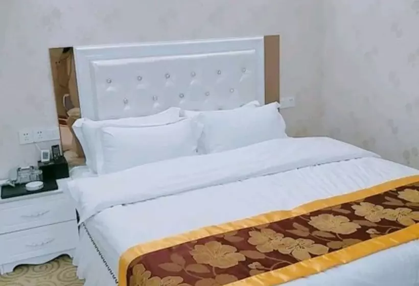 Hotelli Oyo 8017 Yu Long Bay