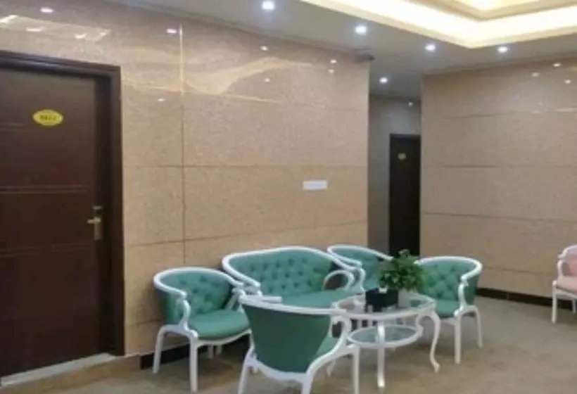 Hotelli Oyo 8017 Yu Long Bay