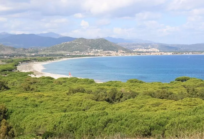 Maaseutuhotelli Agriturismo Piperedda