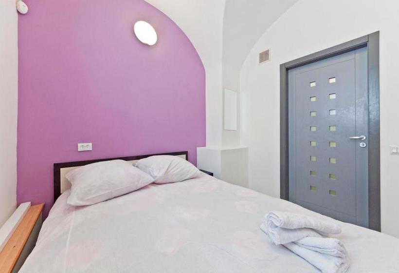 بنسيون Guest House Prosto