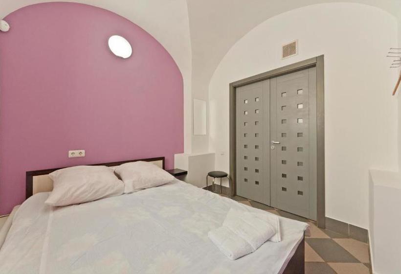 بنسيون Guest House Prosto