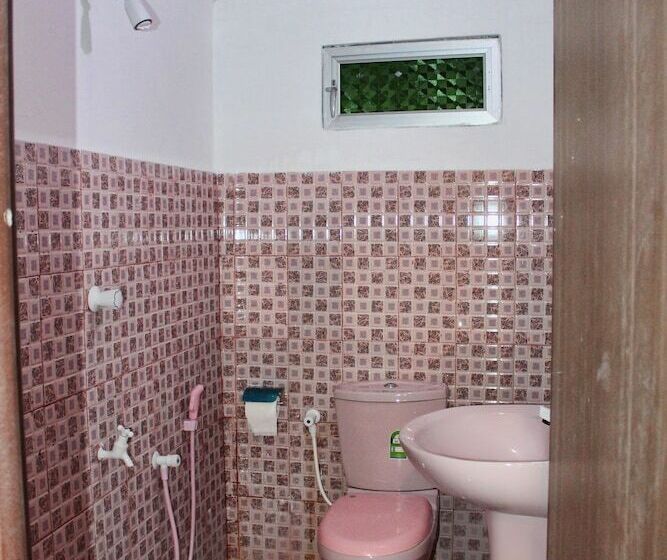 ペンション Pratha Inn