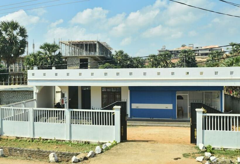 ペンション Pratha Inn