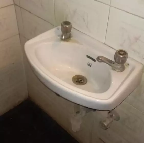 هتل Capital Residency