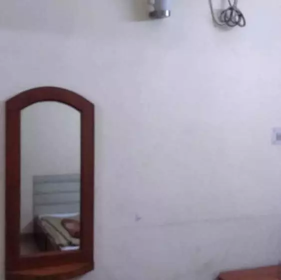 هتل Capital Residency