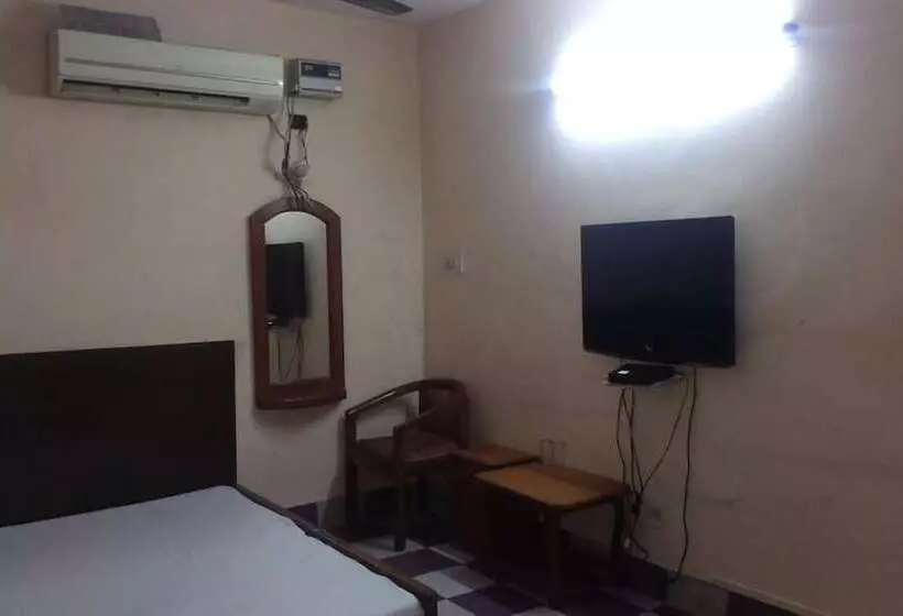 هتل Capital Residency