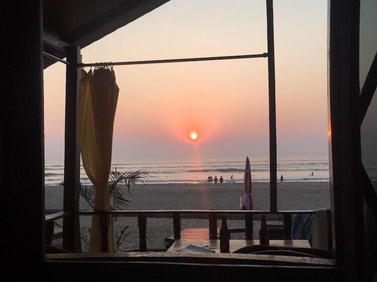 Hotel Madhu Beach Huts