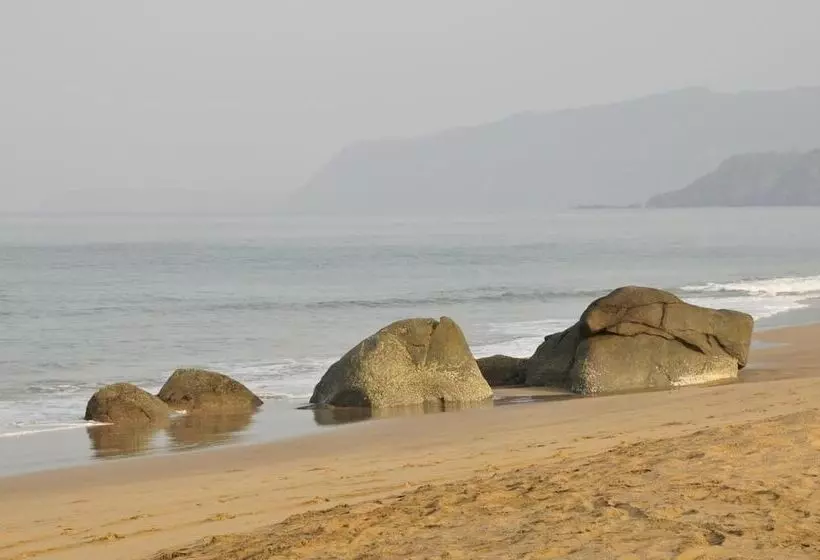 ホテル Madhu Beach Huts