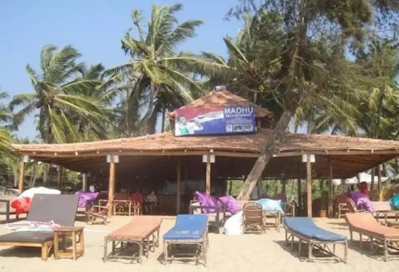 ホテル Madhu Beach Huts