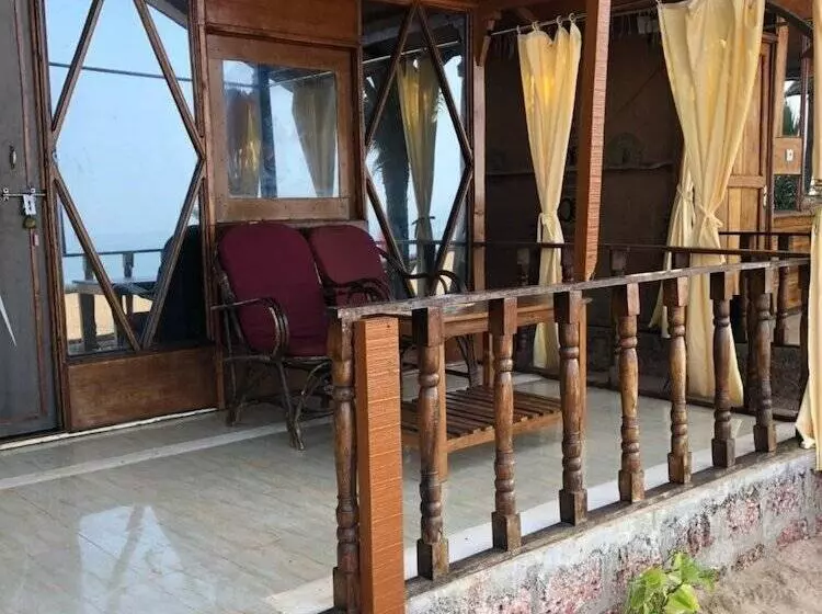 ホテル Madhu Beach Huts