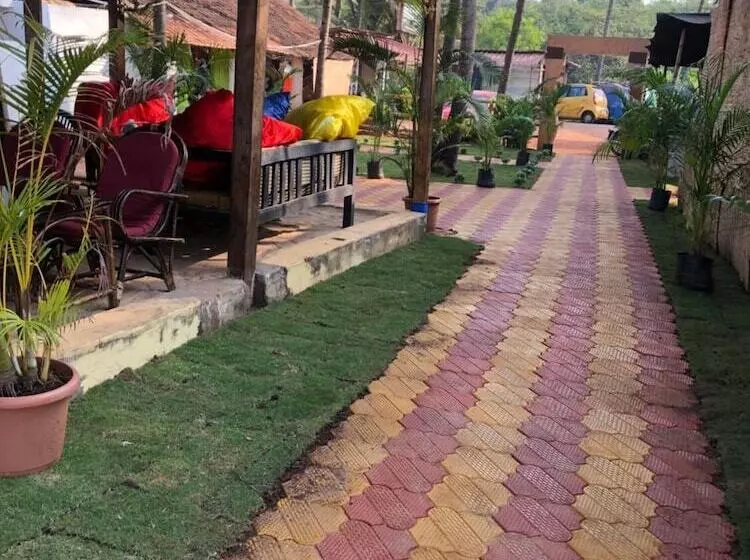 ホテル Madhu Beach Huts
