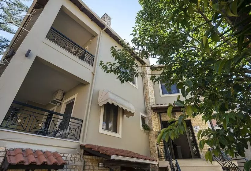 هتل Oriana   Adults Only