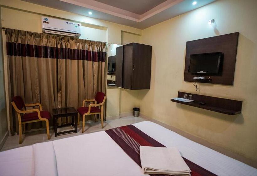 Hotel Prakaash Comforts