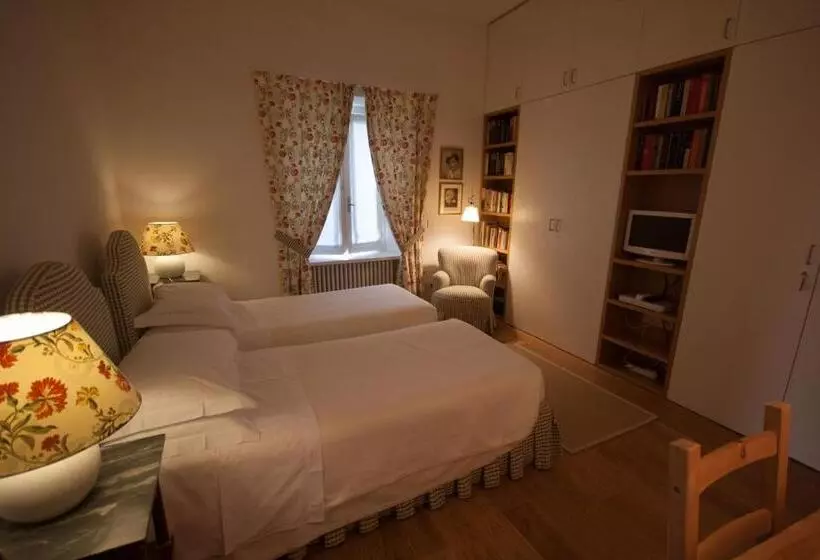 Maaseutuhotelli Agriturismo Castello Di Vezio
