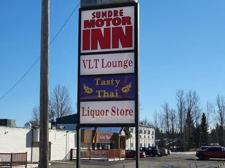 モーテル Sundre Motor Inn