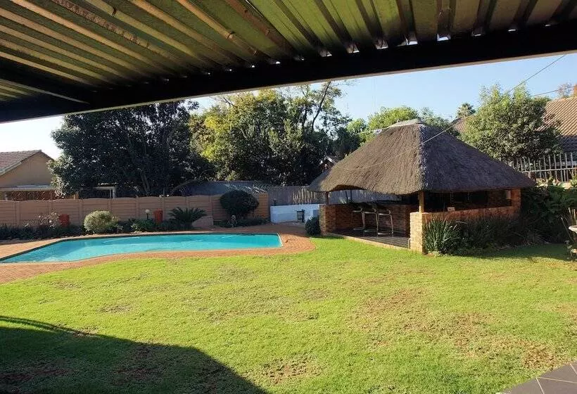 Pension Linga Longa Guest House