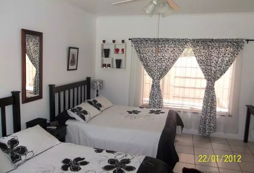 Pension Linga Longa Guest House