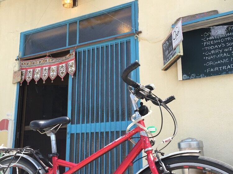 Vandrarhem Guest House & Cafe Ohana