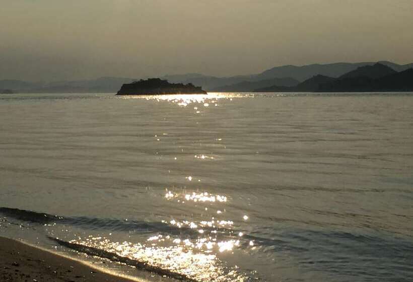 Vandrarhem Guest House & Cafe Ohana