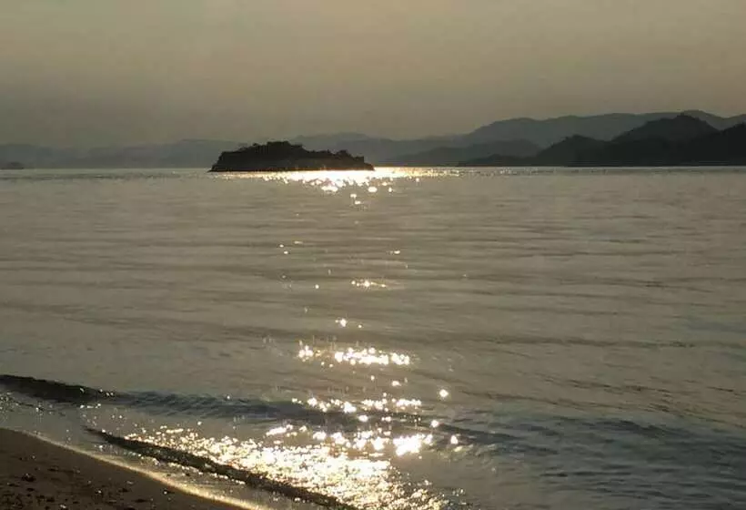 Retkeilymaja Guest House & Cafe Ohana