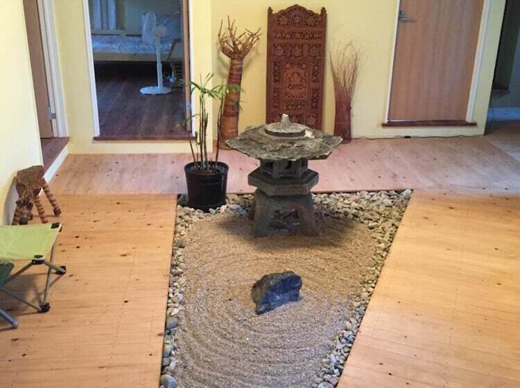 Vandrarhem Guest House & Cafe Ohana