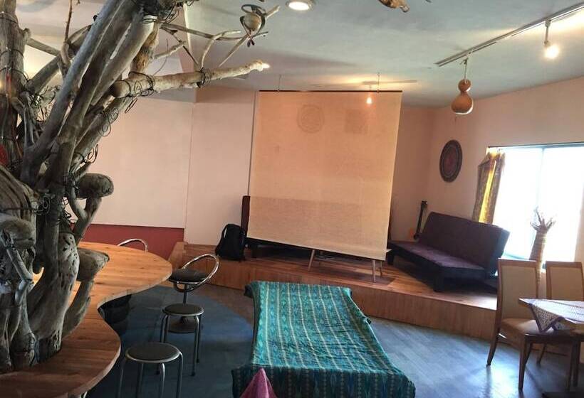 Vandrarhem Guest House & Cafe Ohana