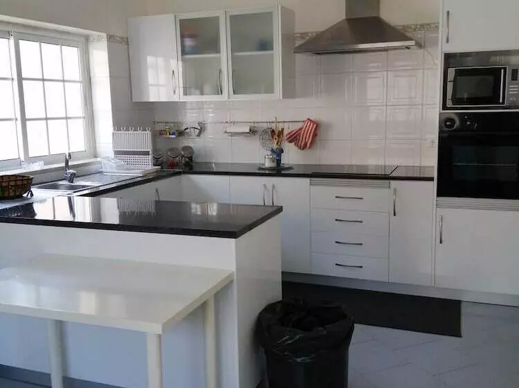 Aamiaismajoitus (B&B) Casa Do Trovador