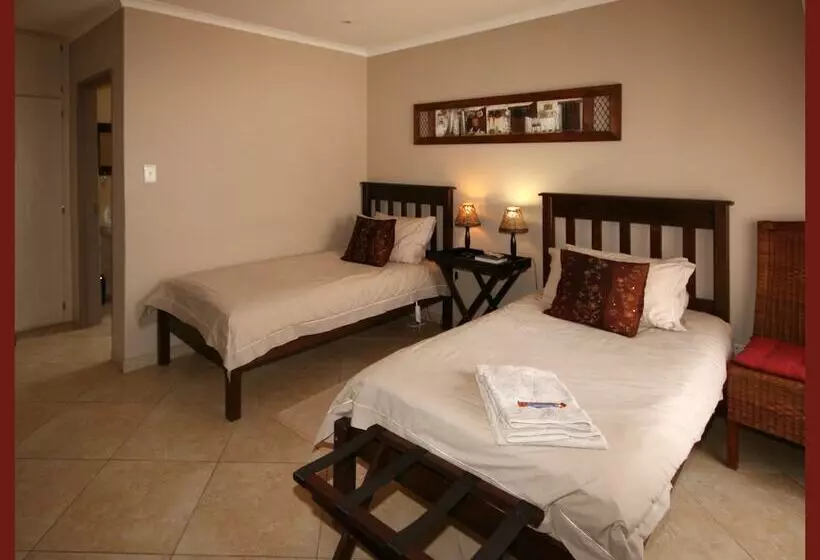 Aamiaismajoitus (B&B) D Vine Guest House