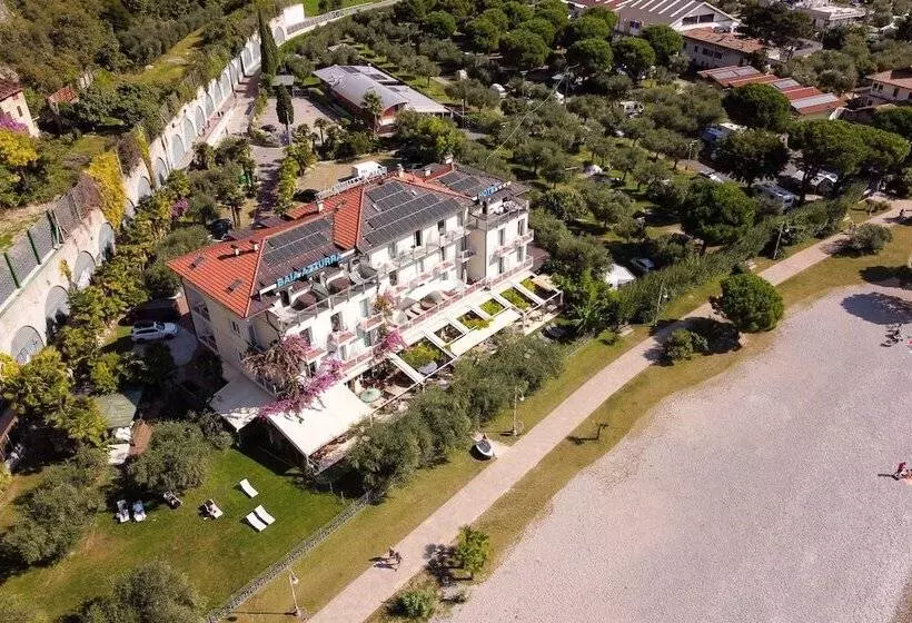 ホテル Baia Azzurra   Lake Front
