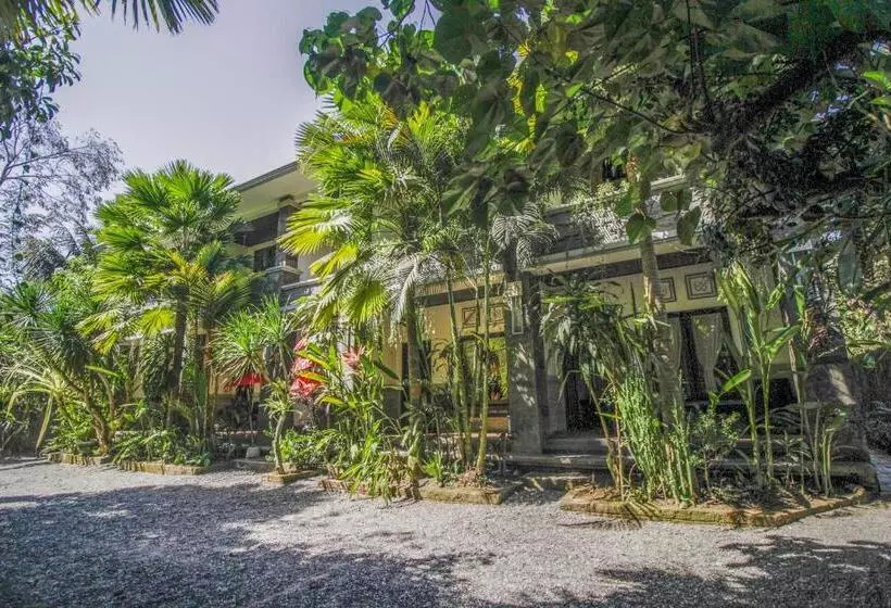 Hotelli The Galuh Pekutatan