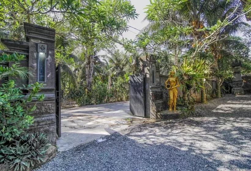 Hotelli The Galuh Pekutatan