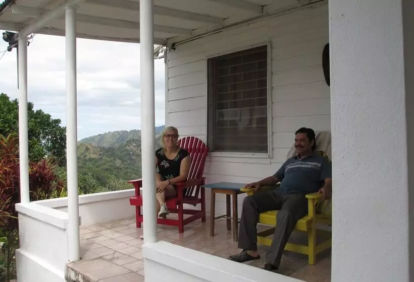 Kingsworth Bed And Breakfast